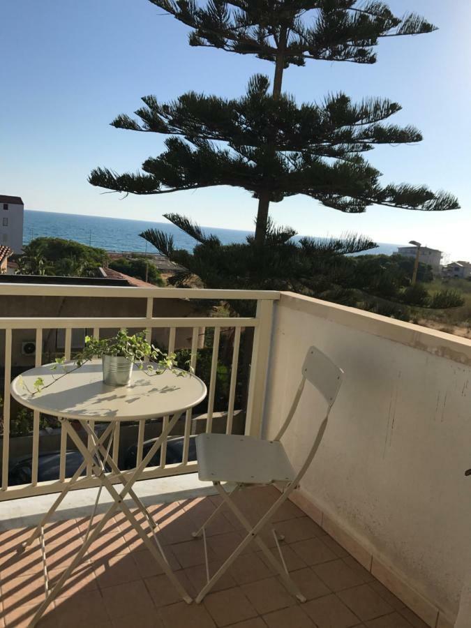 Frontemare Panzió Agrigento Kültér fotó